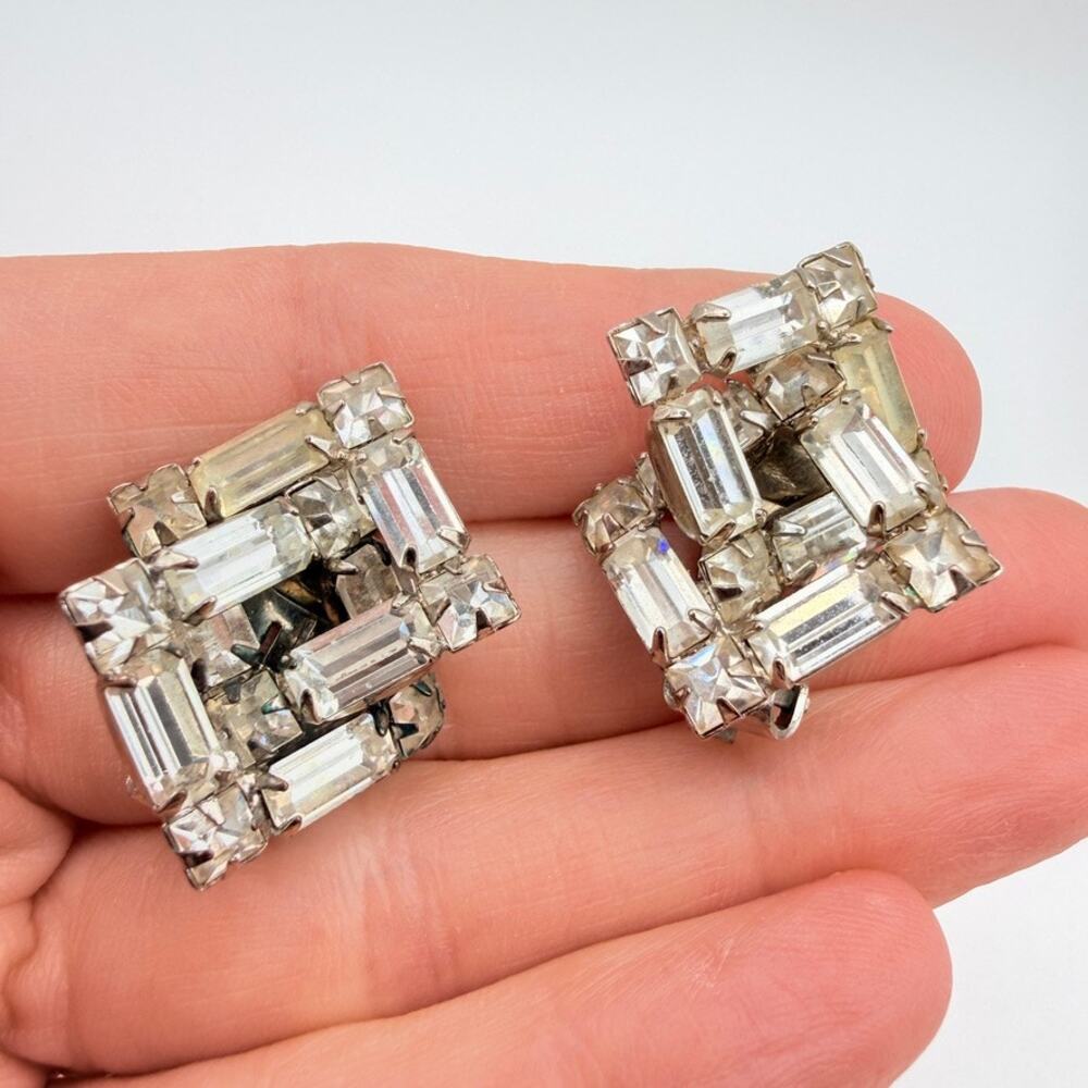 Vintage WEISS Signed Rhinestone Earrings Baguette Crystal Clip Silver